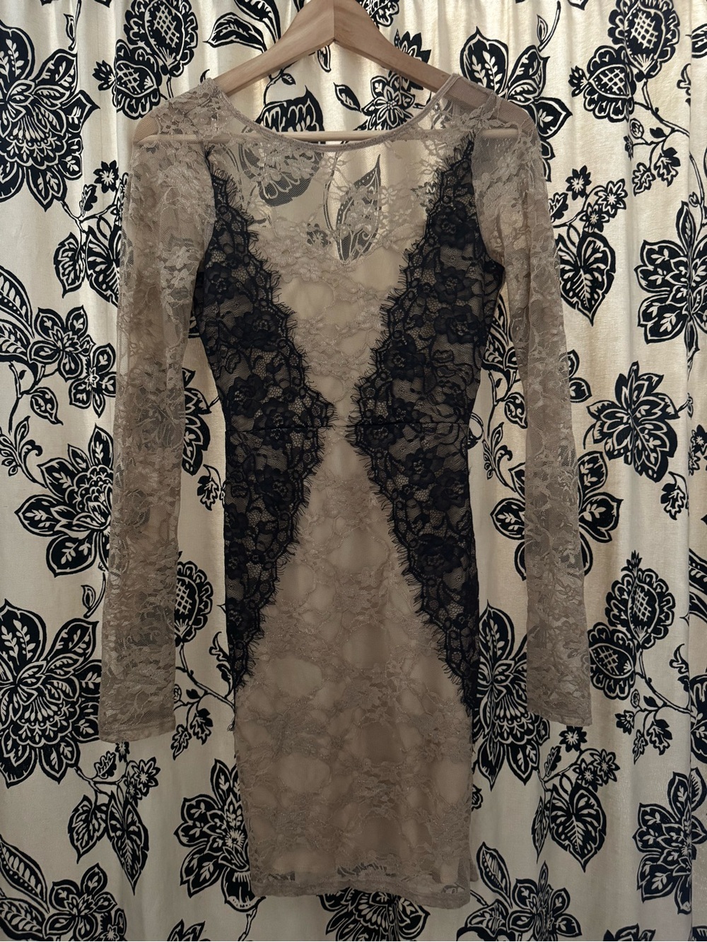 Solemio Beige and Black Lace Detail Dress